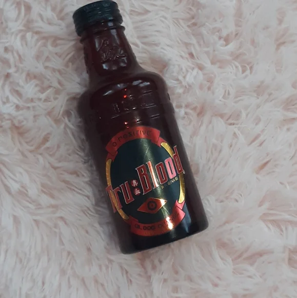 LAST ONE!! Bottle of OG TruBlood beverage! Vintage true blood drink! EMPTY! FIRM - Picture 6 of 9